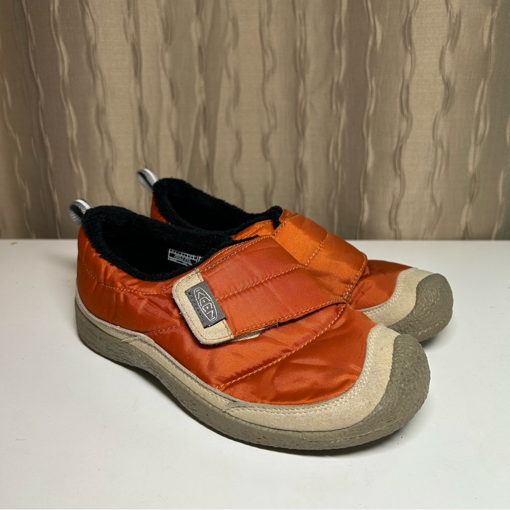 Keen Howser Low Wrap Kid's 3 Orange Slip-On Easy On Velcro Fleece Puffer